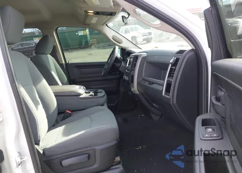 2017 Ram 1500 St z USA, uszkodzony, nr VIN 1C6RR7FG6HS559490